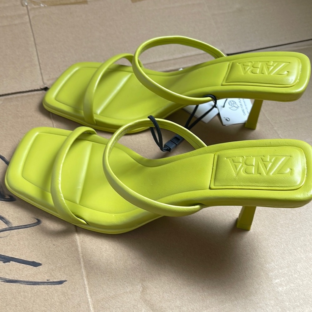 Zara Sea Green Leather Strappy Heeled Sandals Size 7.5